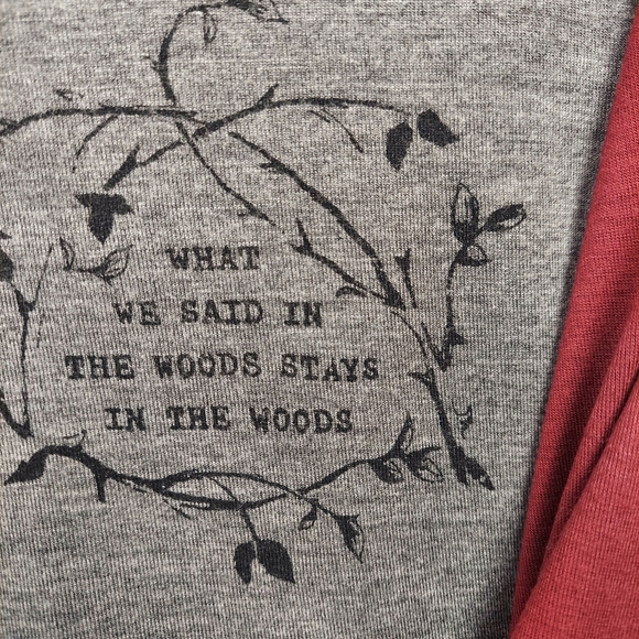 Garage Women's Size X-Large 3/4 sleeve jersey style shirt - Picture 2 of 4